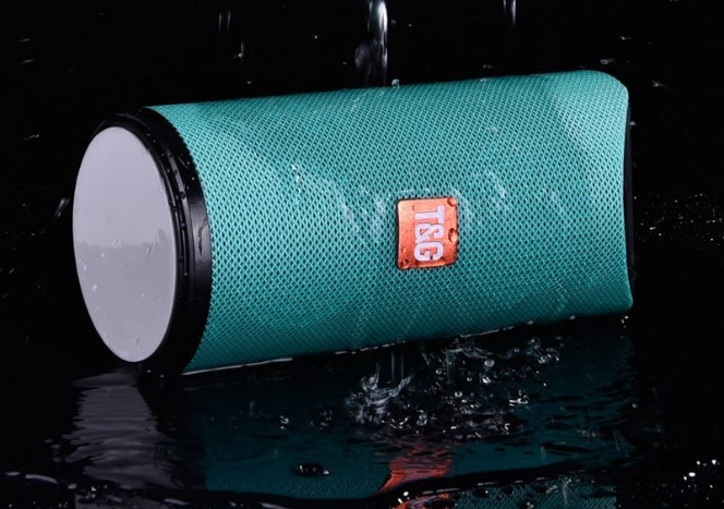 Portable Outdoor Waterproof Bluetooth Speaker